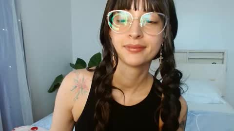 Snapshot of mckayla_honey11 chatting on 13, 4, 2026 Mckayla online show from 13, 4, 2026