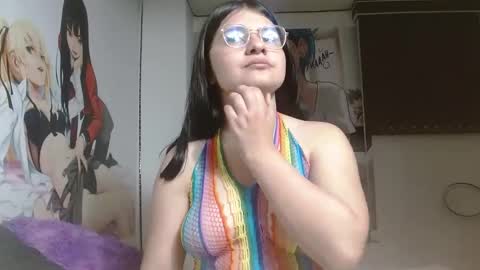 mackenna av online show from 25, 2, 2025