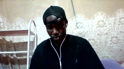 Snapshot of mclntz_bbc chatting on 21, 2, 2025 mclntz_bbc online show from 21, 2, 2025