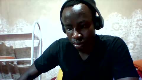 Snapshot of mclntz_bbc chatting on 24, 2, 2025 mclntz_bbc online show from 24, 2, 2025