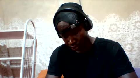 Snapshot of mclntz_bbc chatting on 7, 3, 2025 mclntz_bbc online show from 7, 3, 2025