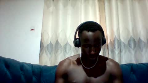 Snapshot of mclntz_bbc chatting on 22, 9, 2025 mclntz_bbc online show from 22, 9, 2025