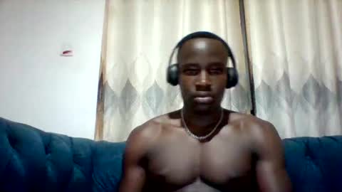 Snapshot of mclntz_bbc chatting on 11, 10, 2025 mclntz_bbc online show from 11, 10, 2025