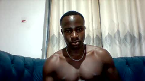 Snapshot of mclntz_bbc chatting on 12, 10, 2025 mclntz_bbc online show from 12, 10, 2025