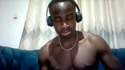 Snapshot of mclntz_bbc chatting on 22, 10, 2025 mclntz_bbc online show from 22, 10, 2025