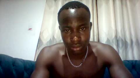 Snapshot of mclntz_bbc chatting on 4, 11, 2025 mclntz_bbc online show from 4, 11, 2025