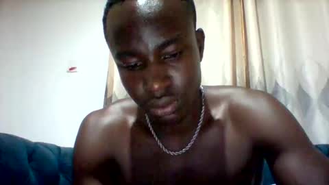 Snapshot of mclntz_bbc chatting on 5, 12, 2025 mclntz_bbc online show from 5, 12, 2025