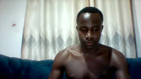 Snapshot of mclntz_bbc chatting on 15, 12, 2025 mclntz_bbc online show from 15, 12, 2025