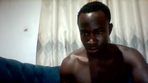 Snapshot of mclntz_bbc chatting on 16, 12, 2025 mclntz_bbc online show from 16, 12, 2025