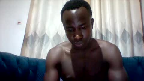 Snapshot of mclntz_bbc chatting on 17, 12, 2025 mclntz_bbc online show from 17, 12, 2025