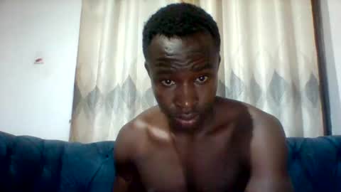 Snapshot of mclntz_bbc chatting on 17, 12, 2025 mclntz_bbc online show from 17, 12, 2025