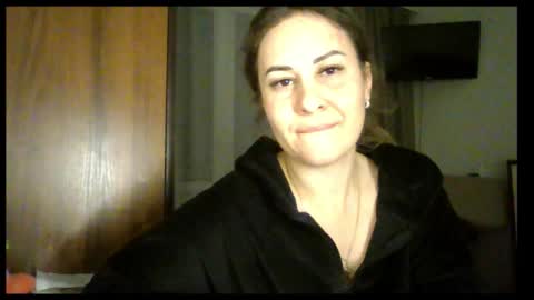 Snapshot of meadoweyes_ chatting on 21, 11, 2025 meadoweyes_ online show from 21, 11, 2025