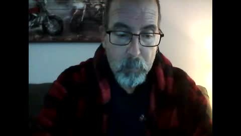 Snapshot of meathome3 chatting on 15, 12, 2024 me at home online show from 15, 12, 2024