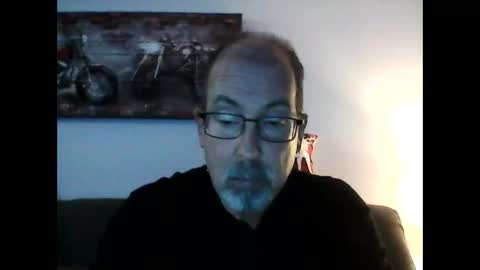 Snapshot of meathome3 chatting on 17, 12, 2024 me at home online show from 17, 12, 2024