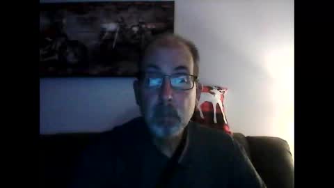 Snapshot of meathome3 chatting on 21, 12, 2024 me at home online show from 21, 12, 2024