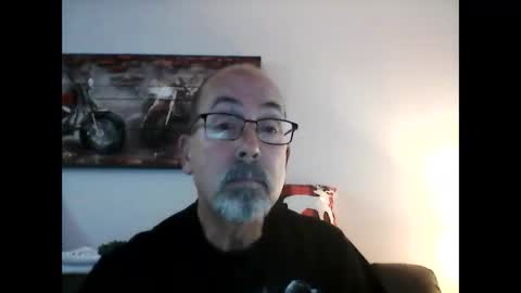 Snapshot of meathome3 chatting on 25, 12, 2024 me at home online show from 25, 12, 2024