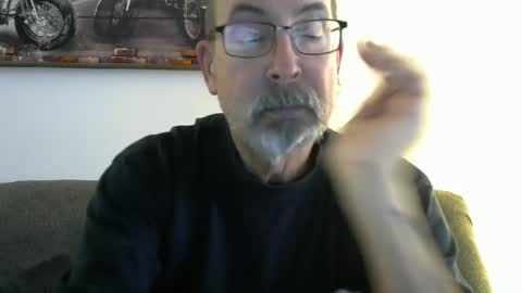 Snapshot of meathome3 chatting on 17, 1, 2025 me at home online show from 17, 1, 2025