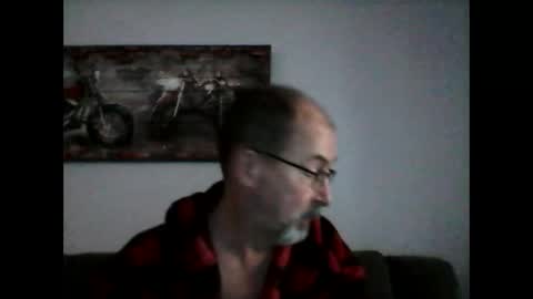 Snapshot of meathome3 chatting on 25, 1, 2025 me at home online show from 25, 1, 2025