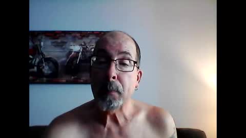 Snapshot of meathome3 chatting on 20, 2, 2025 me at home online show from 20, 2, 2025