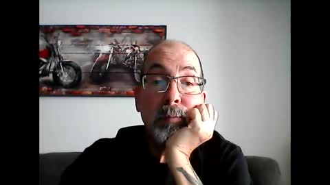 Snapshot of meathome3 chatting on 21, 2, 2025 me at home online show from 21, 2, 2025