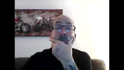 Snapshot of meathome3 chatting on 21, 2, 2025 me at home online show from 21, 2, 2025