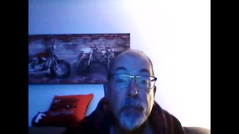 Snapshot of meathome3 chatting on 18, 9, 2025 me at home online show from 18, 9, 2025