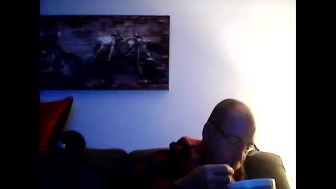 Snapshot of meathome3 chatting on 14, 10, 2025 me at home online show from 14, 10, 2025