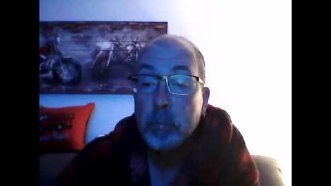 Snapshot of meathome3 chatting on 16, 10, 2025 me at home online show from 16, 10, 2025