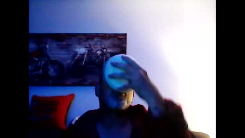 Snapshot of meathome3 chatting on 20, 10, 2025 me at home online show from 20, 10, 2025