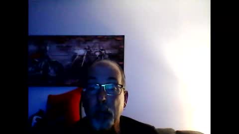 Snapshot of meathome3 chatting on 19, 11, 2025 me at home online show from 19, 11, 2025