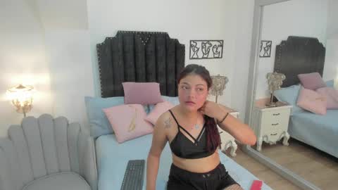 Snapshot of medoly03 chatting on 6, 4, 2026 Melody online show from 6, 4, 2026