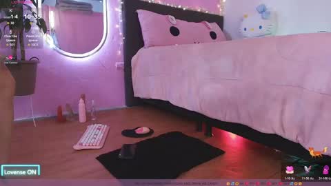 Snapshot of meegan_foxy_ chatting on 14, 5, 2026 Im Megan online show from 14, 5, 2026
