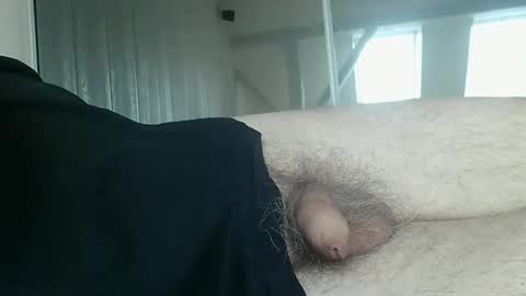 meforu21 online show from 4, 1, 2025