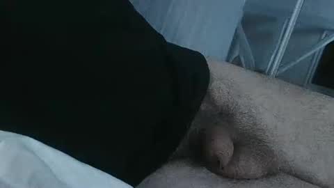 meforu21 online show from 3, 3, 2025