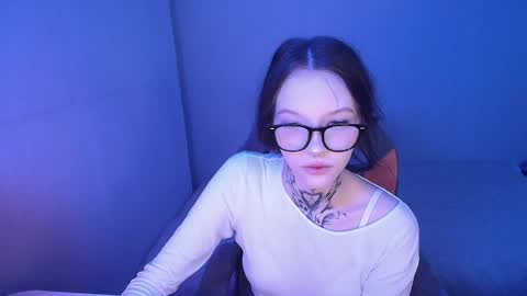 Snapshot of mefwhore chatting on 2, 2, 2025 mefwhOre online show from 2, 2, 2025