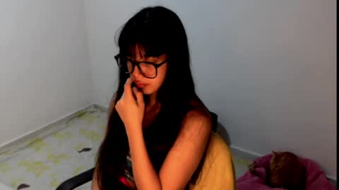 Snapshot of meg4nmiau chatting on 19, 5, 2026 Meg4n Miauuuu online show from 19, 5, 2026