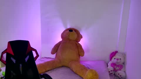 Snapshot of megan_1907 chatting on 1, 2, 2025 megan_1907 online show from 1, 2, 2025