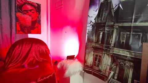 Snapshot of megan__roouse chatting on 11, 10, 2025 Megan online show from 11, 10, 2025