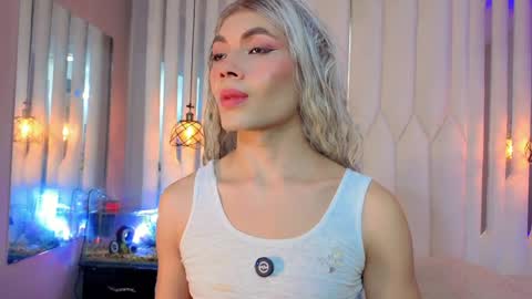 Snapshot of megan_do_santos chatting on 2, 6, 2026 megan do santos online show from 2, 6, 2026