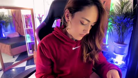 Snapshot of megan_inked_ chatting on 31, 12, 2024 online show from 31, 12, 2024