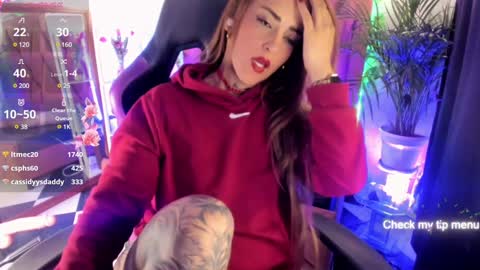 Snapshot of megan_inked_ chatting on 11, 1, 2025 online show from 11, 1, 2025