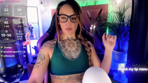 Snapshot of megan_inked_ chatting on 21, 2, 2025 online show from 21, 2, 2025