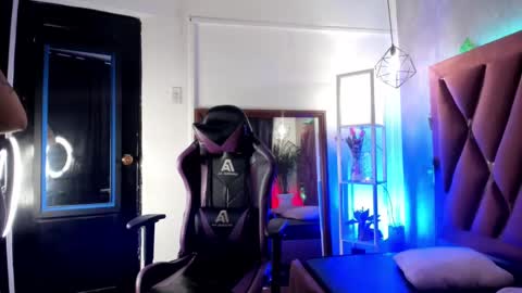 Snapshot of megan_inked_ chatting on 8, 3, 2025 online show from 8, 3, 2025