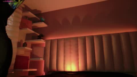     online show from 28, 10, 2025