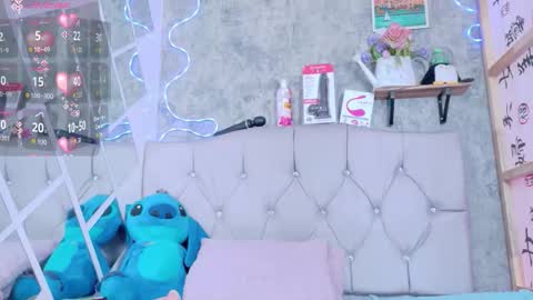 Snapshot of megan_xoxo1 chatting on 23, 10, 2025 Megan online show from 23, 10, 2025