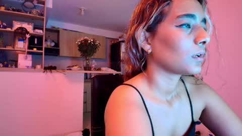 M E G A N   online show from 13, 2, 2026