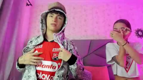 meganandtayler online show from 22, 11, 2025