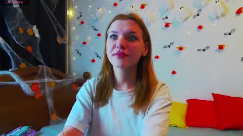 megancat333 online show from 5, 11, 2025