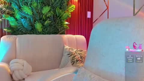 Snapshot of meganfox9 chatting on 11, 10, 2025 Megan Nice to meet you online show from 11, 10, 2025