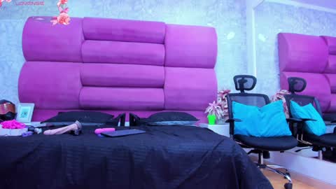 Snapshot of meganfoxxi_ chatting on 11, 12, 2024 MeganFOXXI online show from 11, 12, 2024